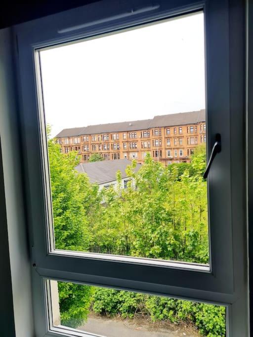Spacious 5Bed House, Free Parking, No Party ! Glasgow Exterior foto