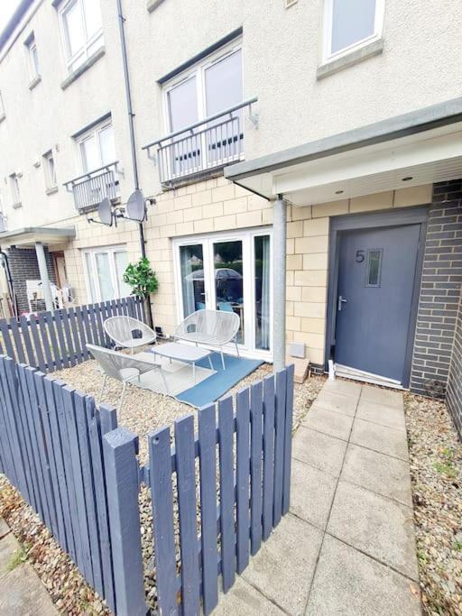 Spacious 5Bed House, Free Parking, No Party ! Glasgow Exterior foto